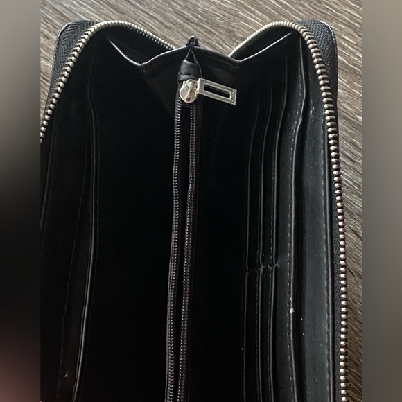 Guess Black Leather Logo Wallet - Picture 10 of 10